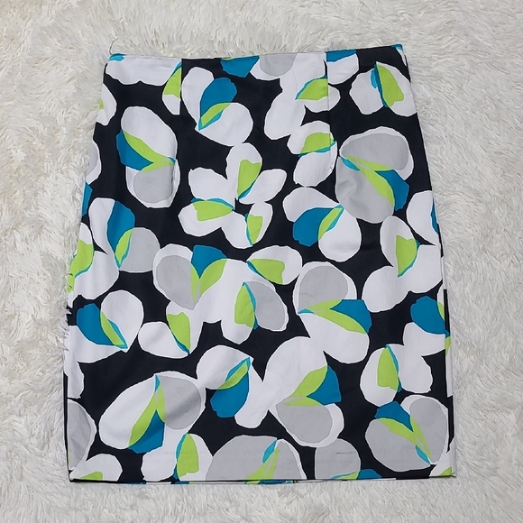 Worthington Dresses & Skirts - WORTHINGTON Women's Floral Patterned Pencil Skirt -Size‎ 12